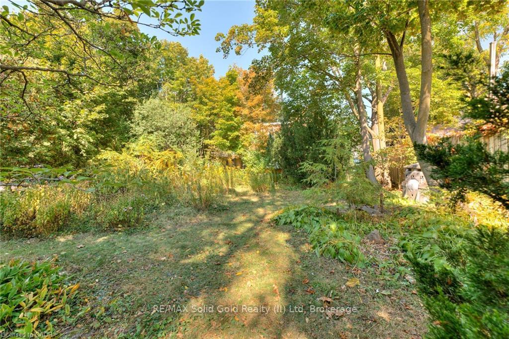 Photo 35 of 44 Ellen Street E, Kitchener — HOMEH