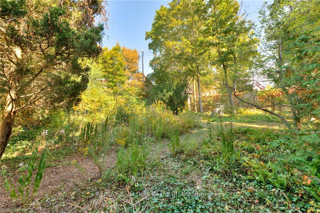 Photo 36 of 44 Ellen Street E, Kitchener — HOMEH