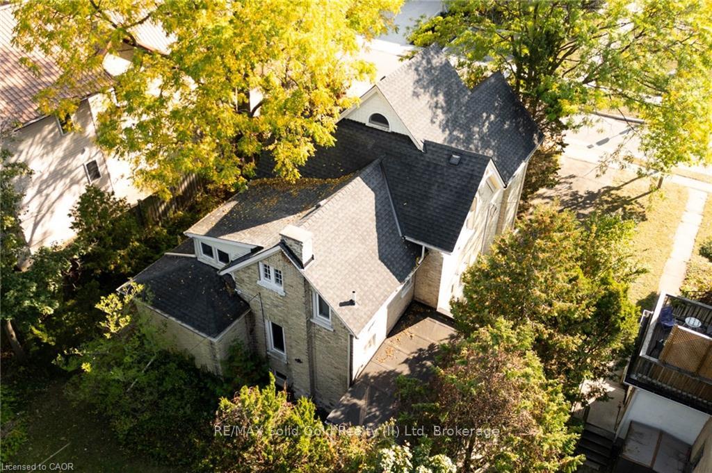 Photo 42 of 44 Ellen Street E, Kitchener — HOMEH