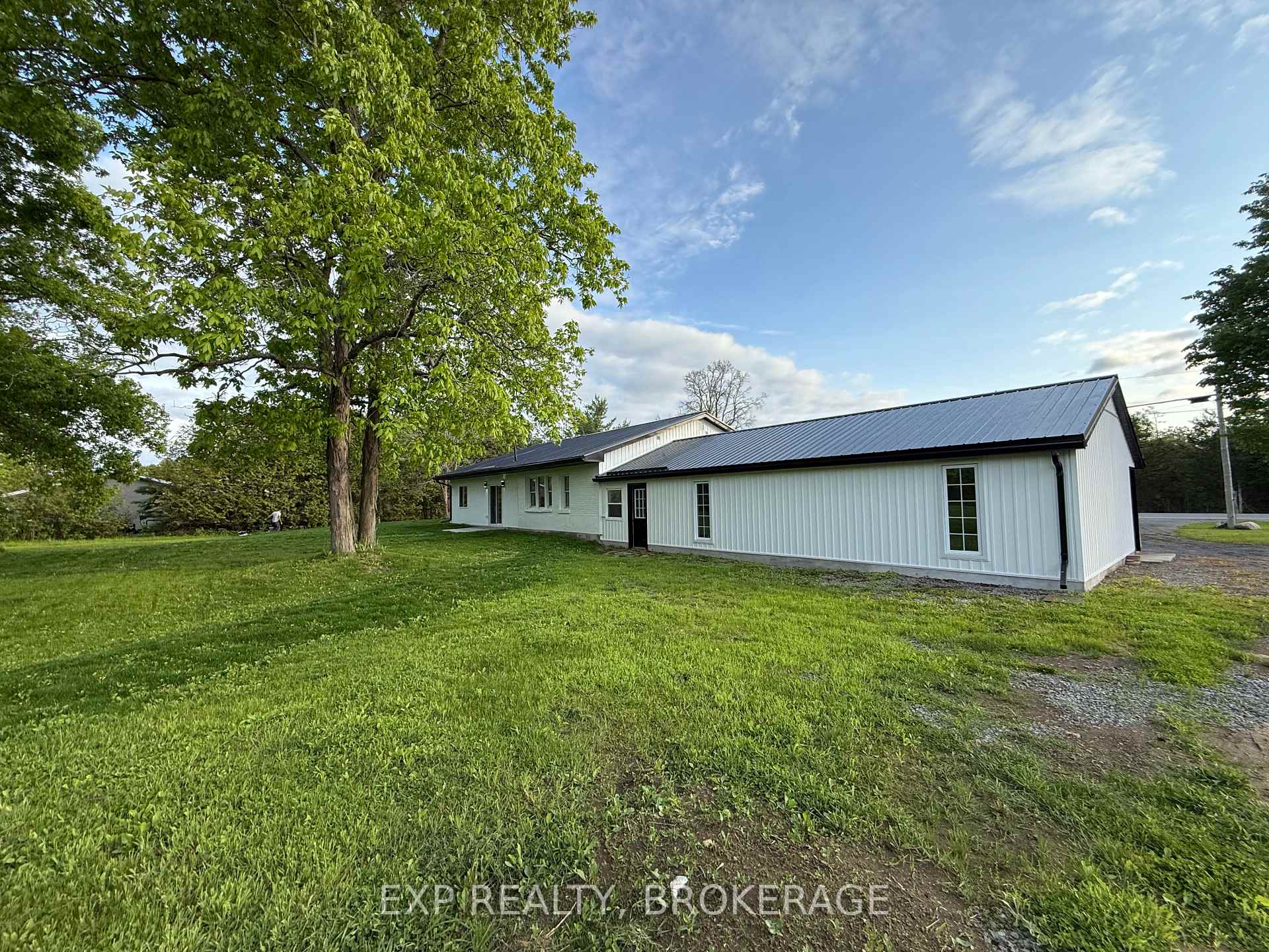 Photo 29 of 675 Millhaven Road, Loyalist, Lennox and Addington - South — HOMEH