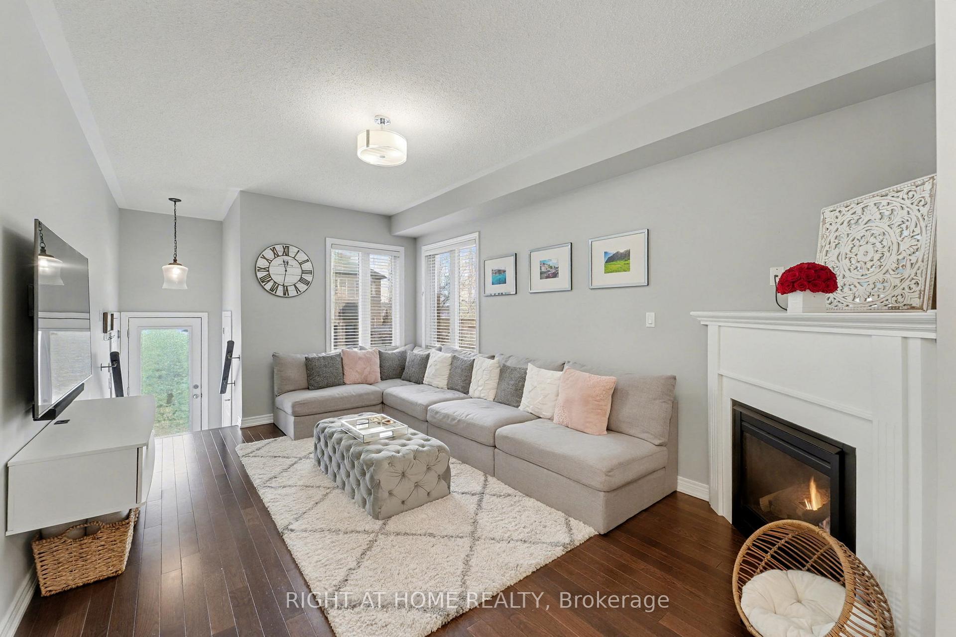 Photo 18 of 11 Windyton Avenue, Markham, Cornell — HOMEH