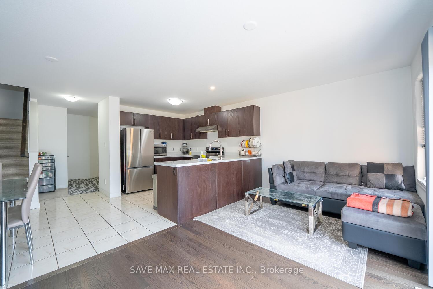 Photo 7 of 9 Shedrow Place, Kitchener — HOMEH