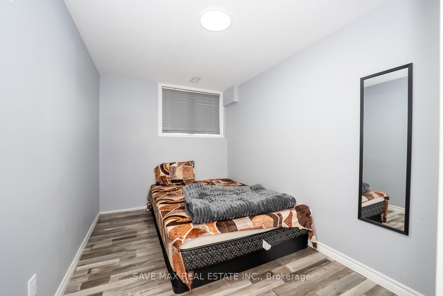Photo 23 of 9 Shedrow Place, Kitchener — HOMEH