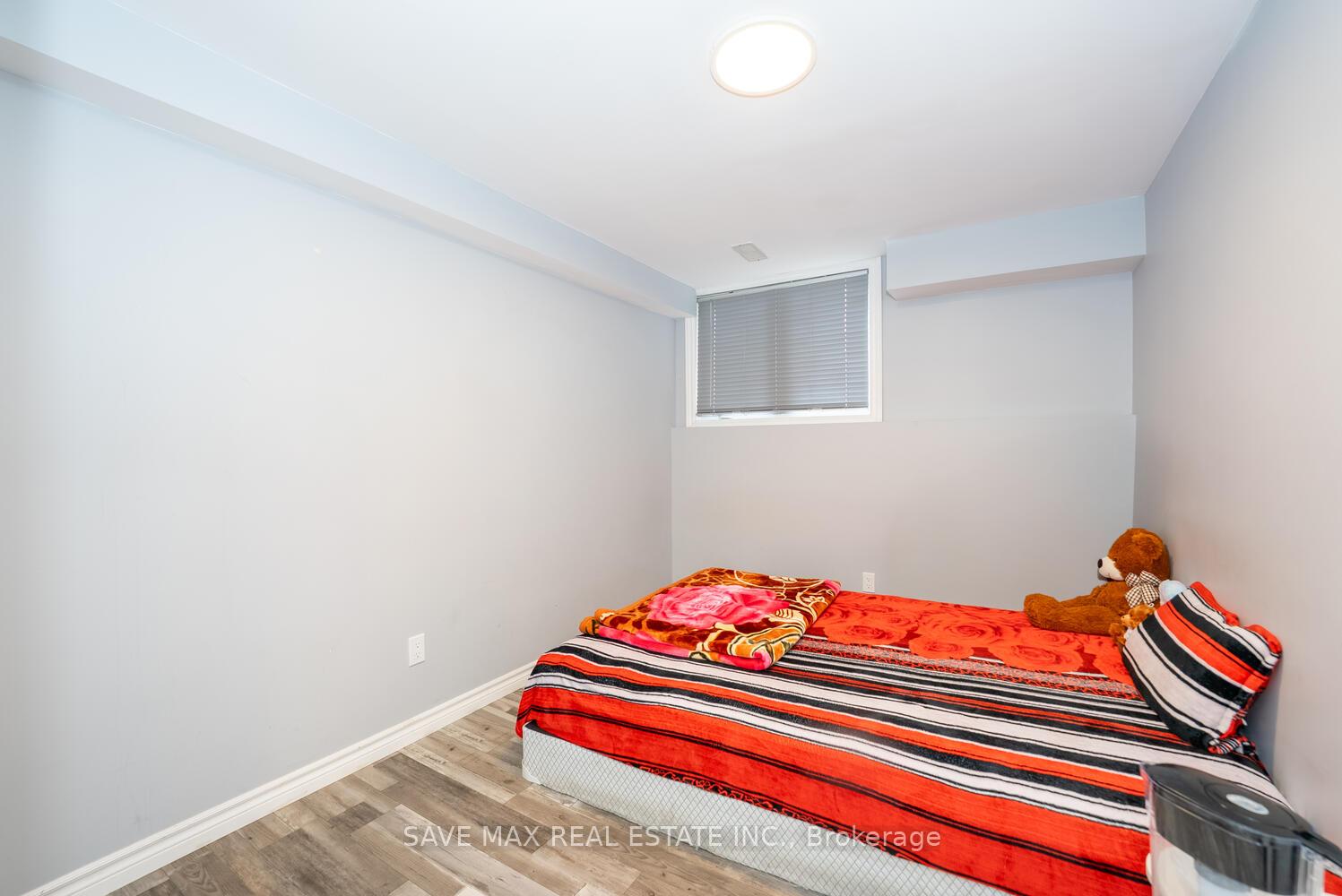 Photo 25 of 9 Shedrow Place, Kitchener — HOMEH