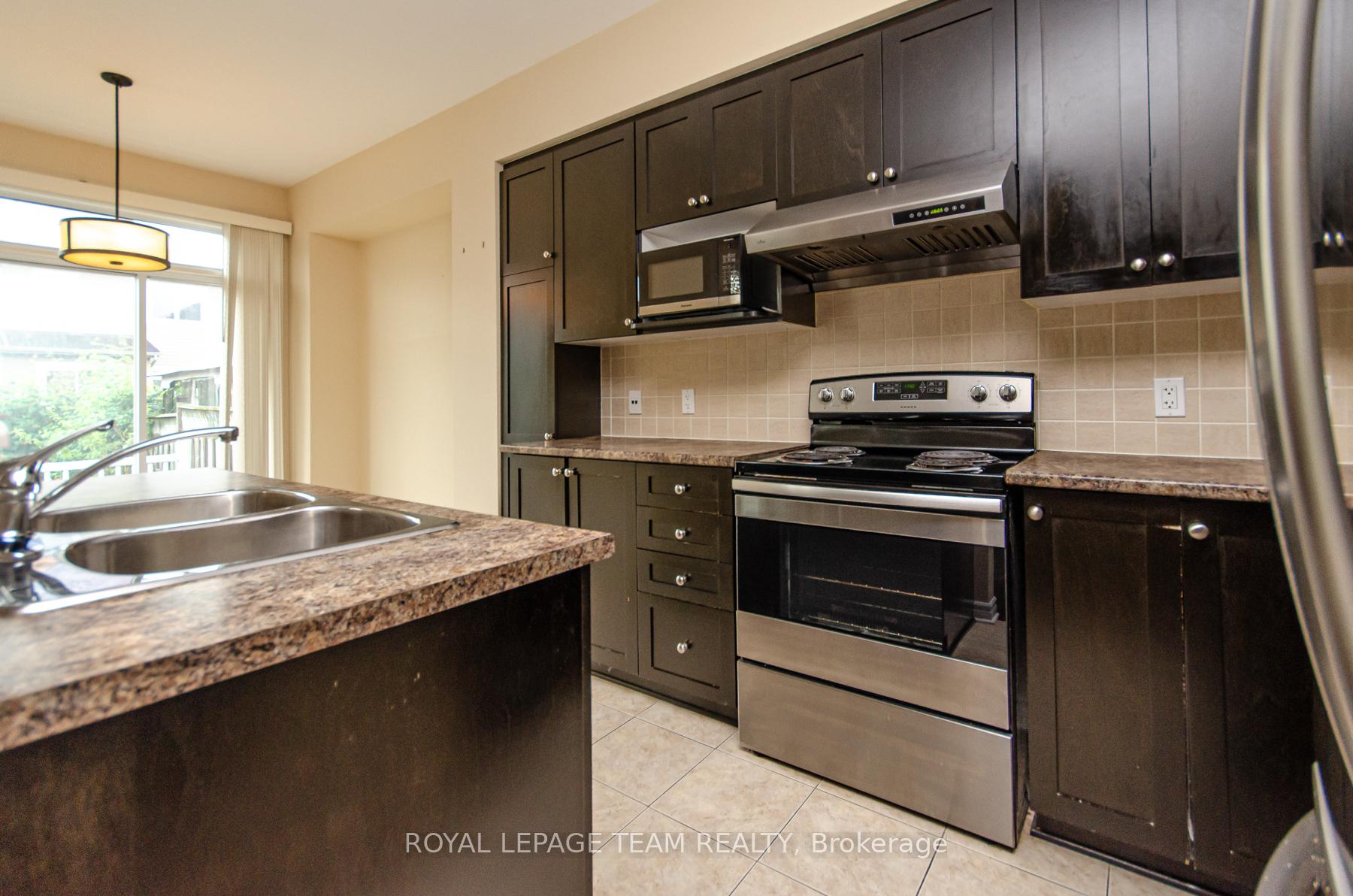 Photo 19 of 244 Maxwell Bridge Road, Ottawa, Kanata - Morgan's Grant/South March — HOMEH