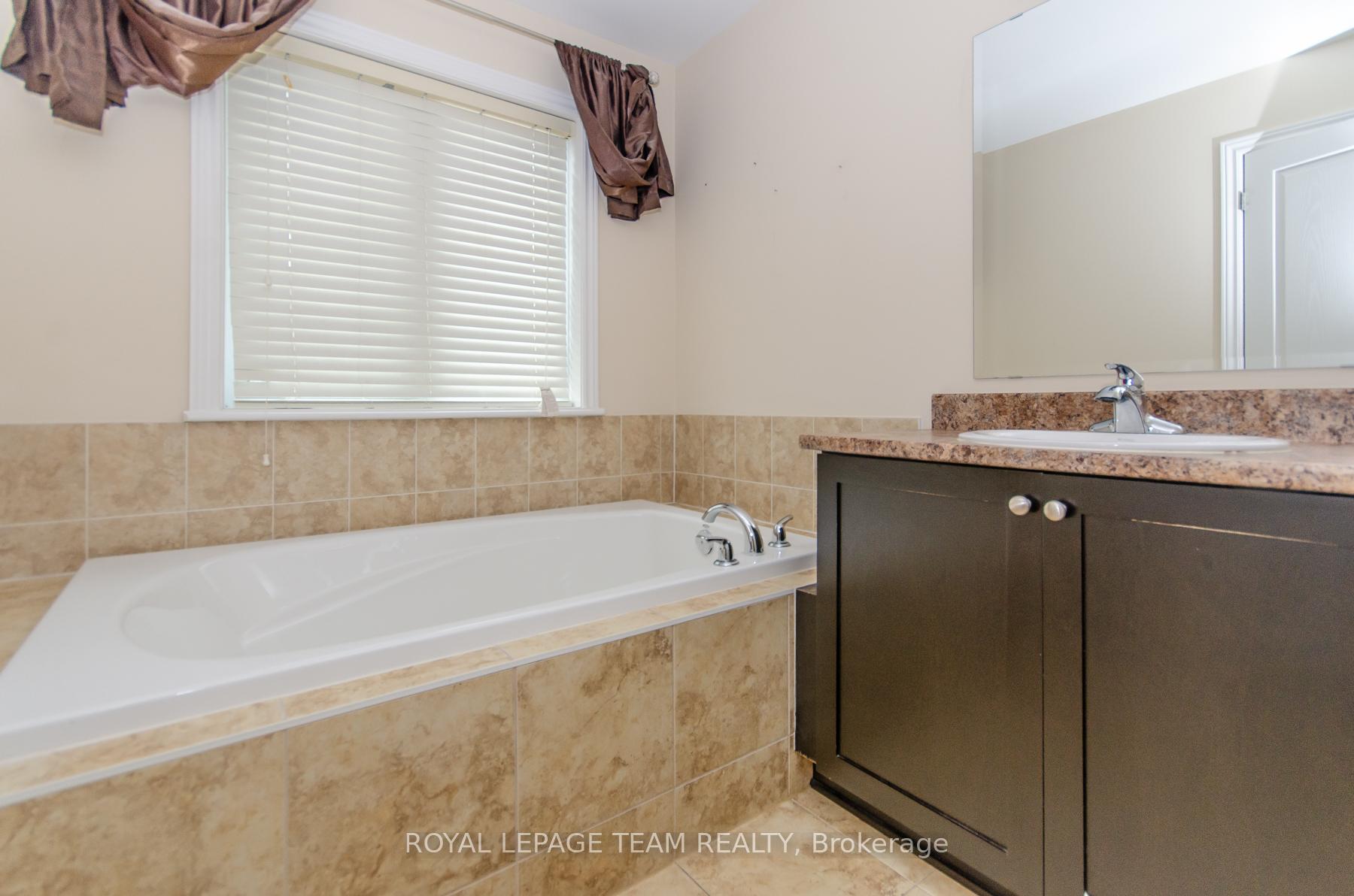 Photo 27 of 244 Maxwell Bridge Road, Ottawa, Kanata - Morgan's Grant/South March — HOMEH