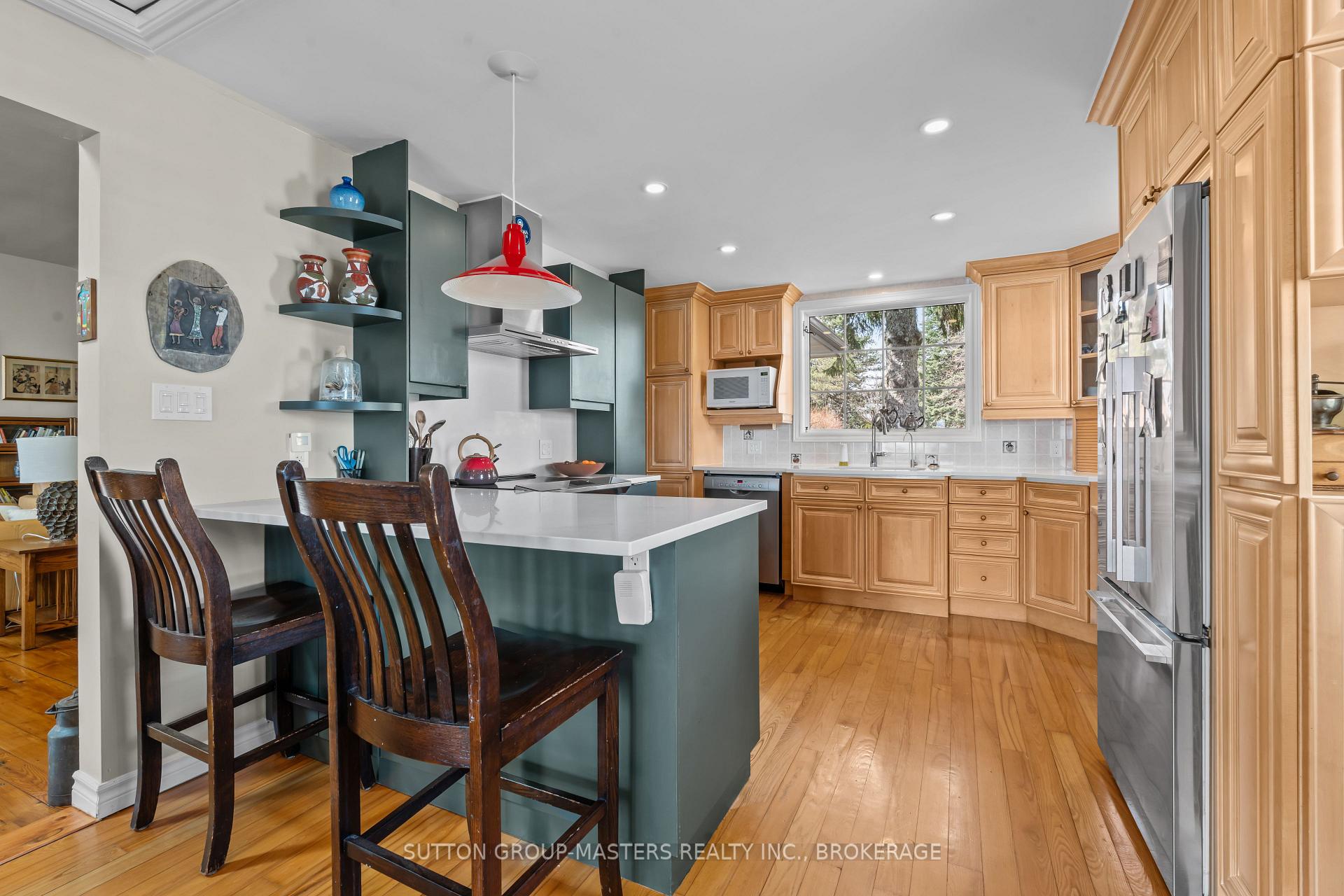 Photo 10 of 5540 Bath Road, Loyalist, Lennox and Addington - South — HOMEH