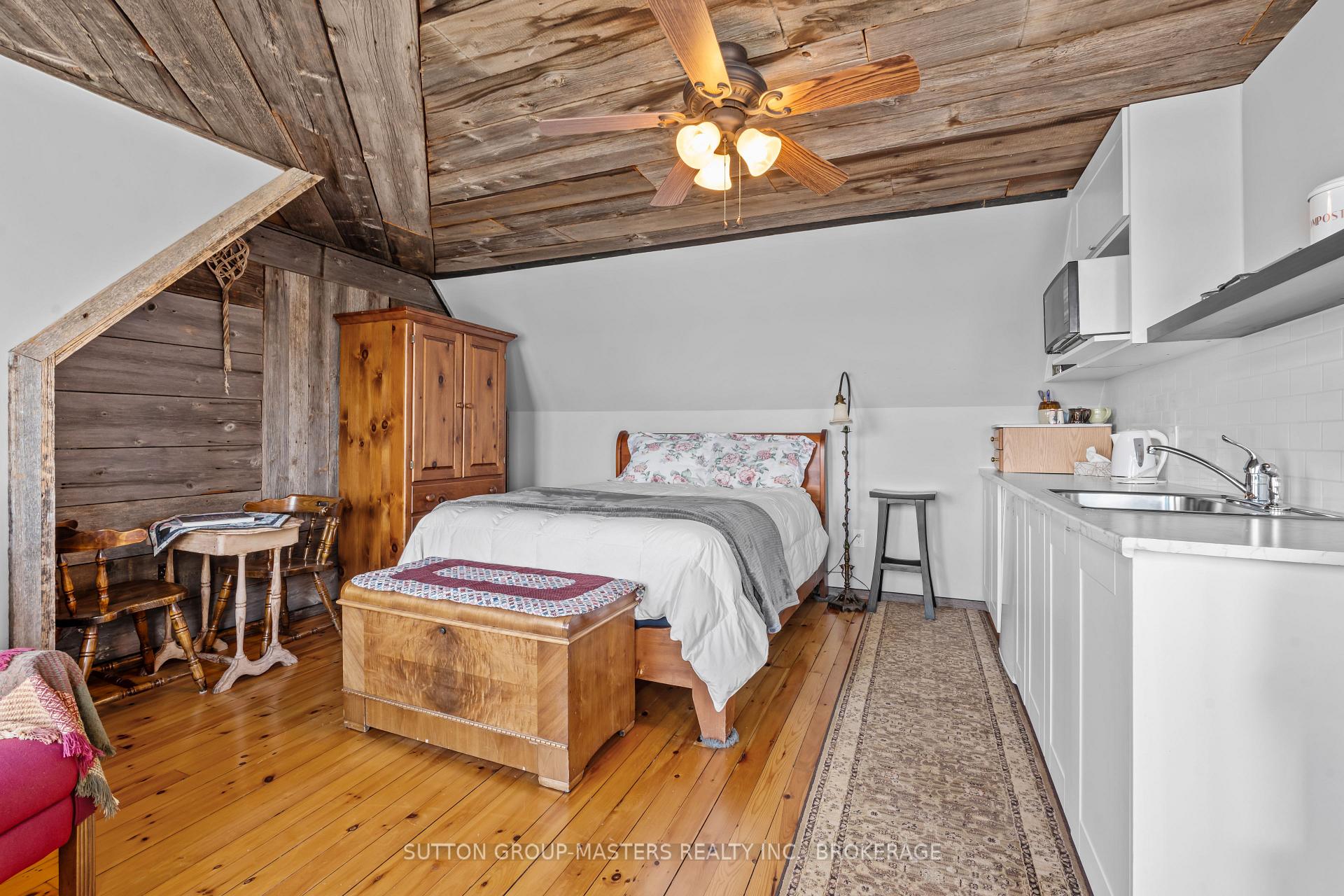 Photo 26 of 5540 Bath Road, Loyalist, Lennox and Addington - South — HOMEH