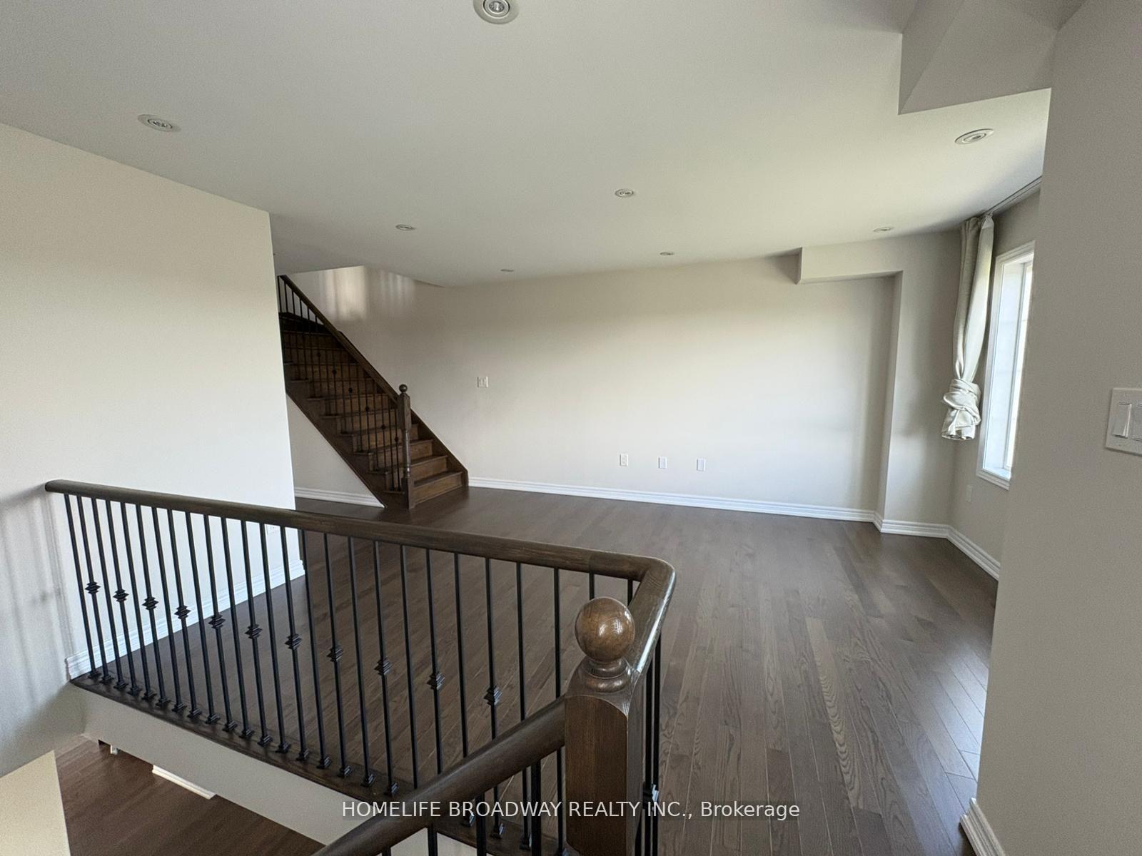 Photo 10 of 1906 Donald Cousens Parkway, Markham, Cornell — HOMEH