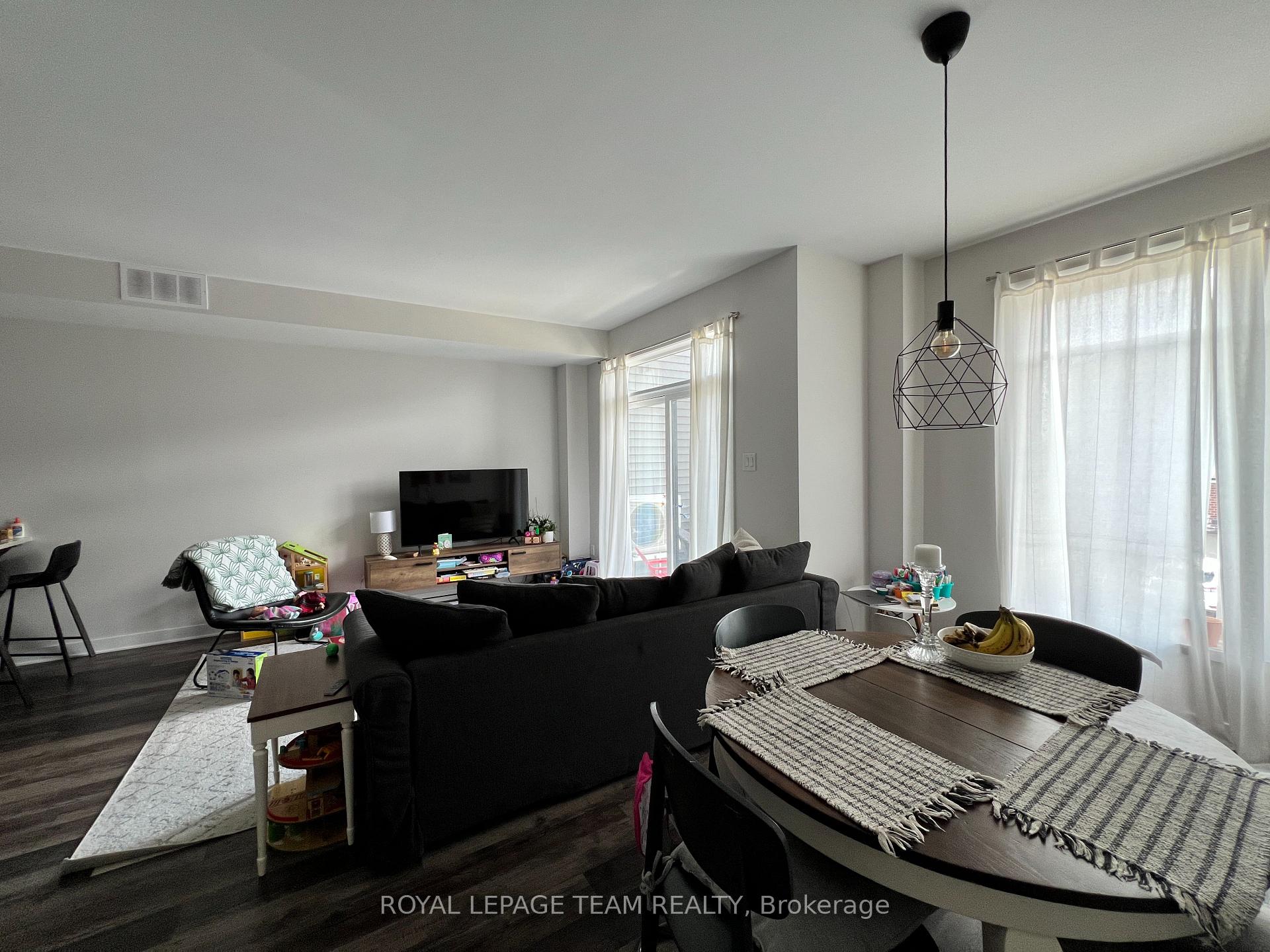 Photo 9 of 134 Visor Private, Ottawa, Kanata - Emerald Meadows/Trailwest — HOMEH