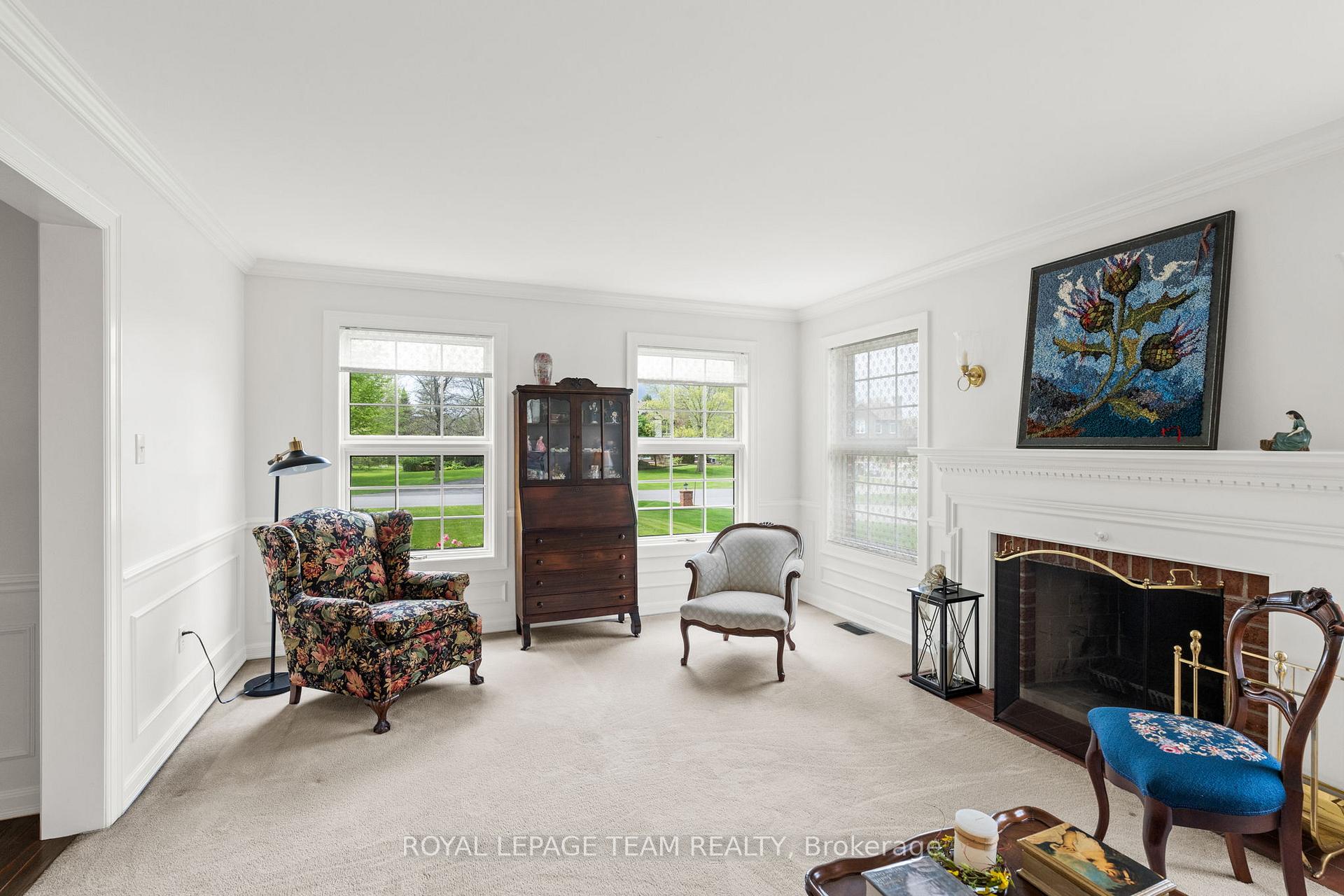 Photo 8 of 1246 Potter Drive, Ottawa, Manotick Village & Manotick Estates — HOMEH