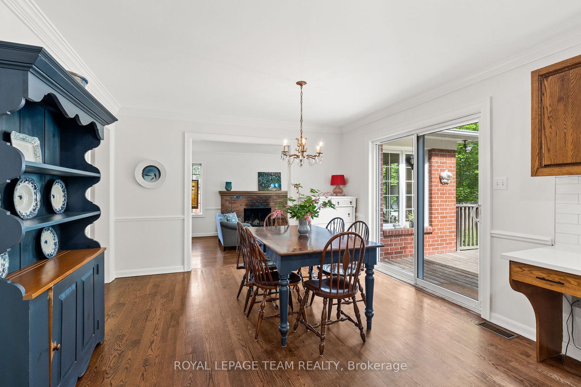 Photo 13 of 1246 Potter Drive, Ottawa, Manotick Village & Manotick Estates — HOMEH