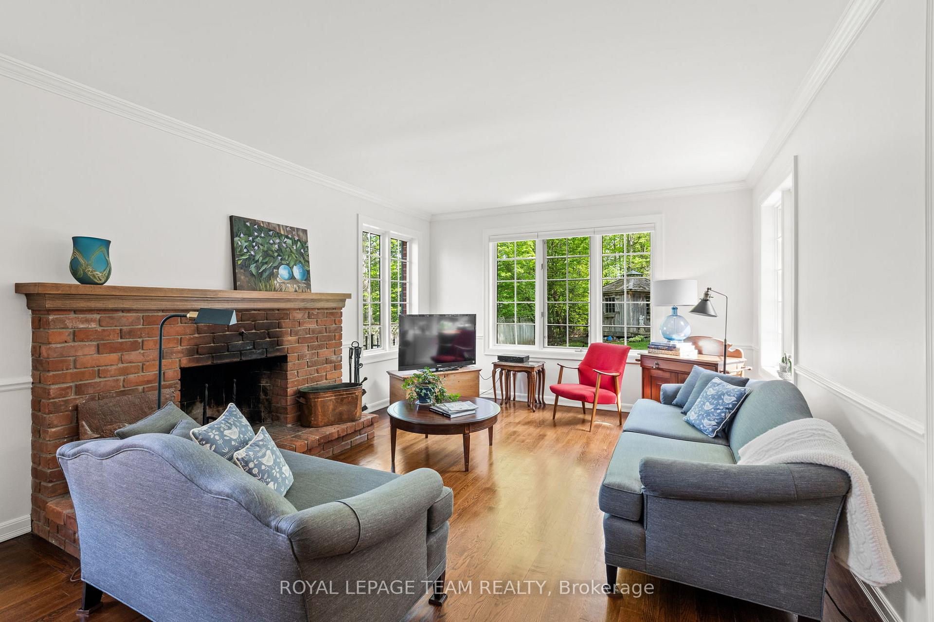 Photo 16 of 1246 Potter Drive, Ottawa, Manotick Village & Manotick Estates — HOMEH