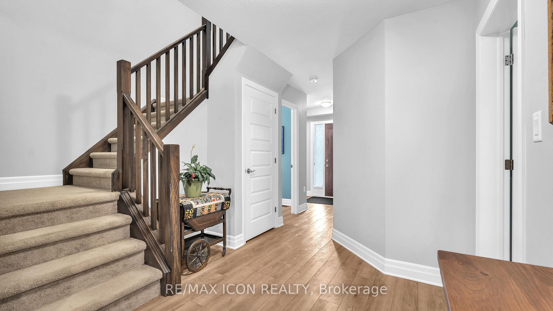 Photo 2 of 115 Gilmour Drive, Lucan Biddulph, Lucan — HOMEH