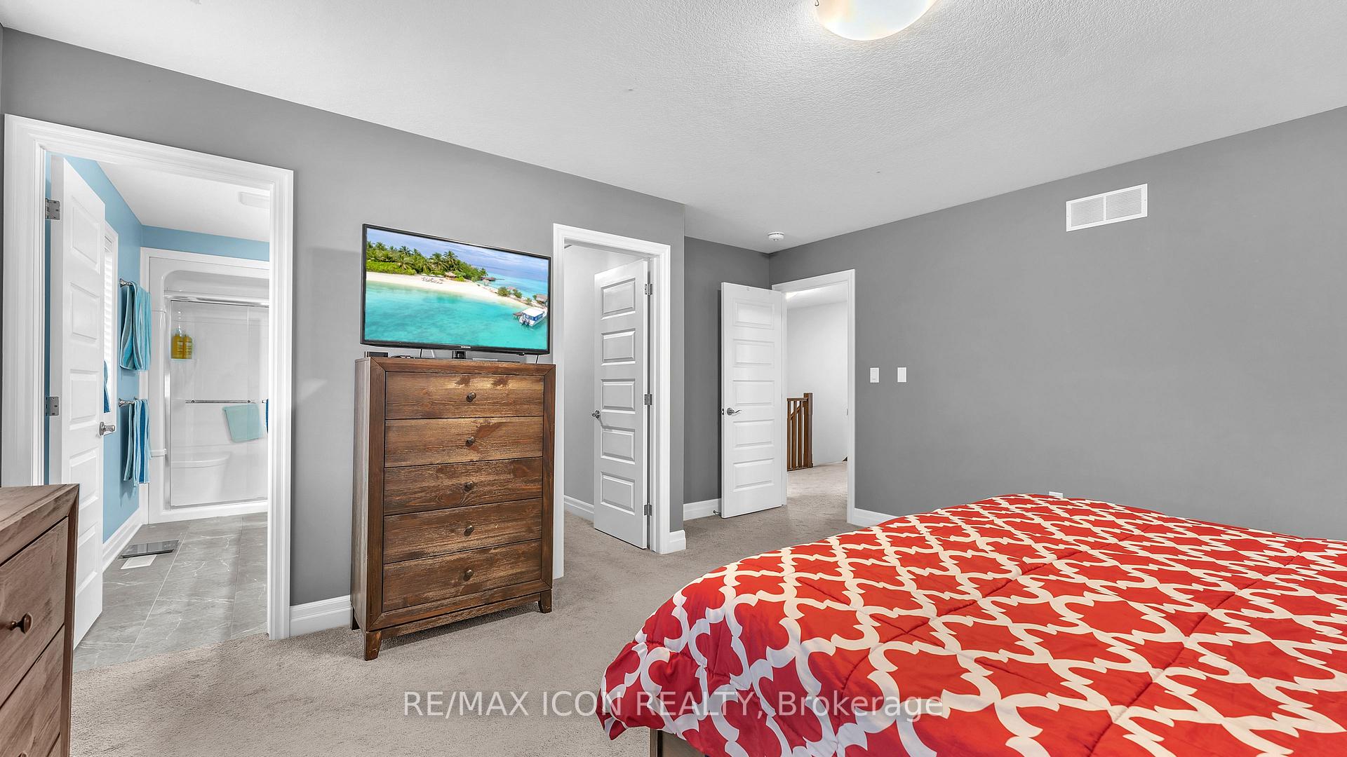 Photo 14 of 115 Gilmour Drive, Lucan Biddulph, Lucan — HOMEH