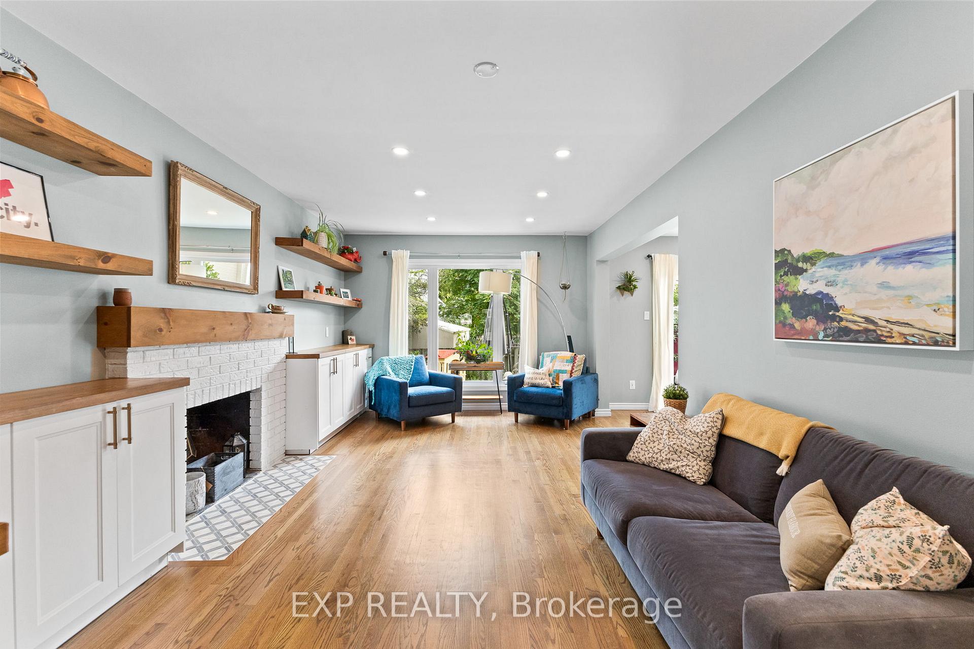 Photo 5 of 41 Bluegrass Drive, Ottawa, Kanata - Bridlewood — HOMEH