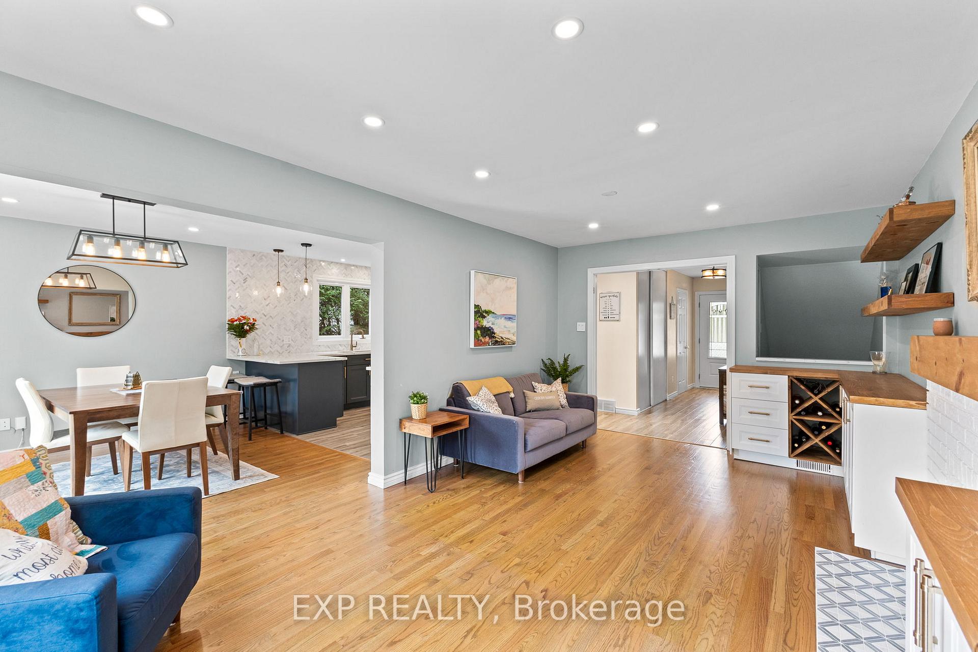 Photo 6 of 41 Bluegrass Drive, Ottawa, Kanata - Bridlewood — HOMEH