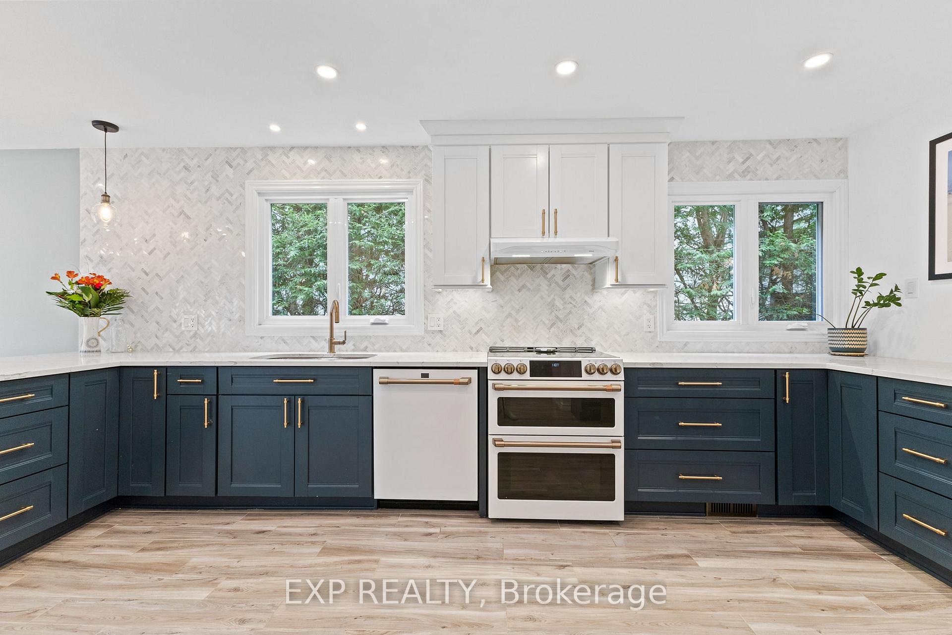 Photo 9 of 41 Bluegrass Drive, Ottawa, Kanata - Bridlewood — HOMEH