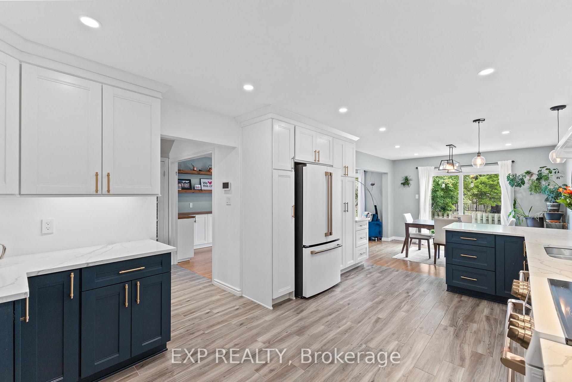 Photo 10 of 41 Bluegrass Drive, Ottawa, Kanata - Bridlewood — HOMEH