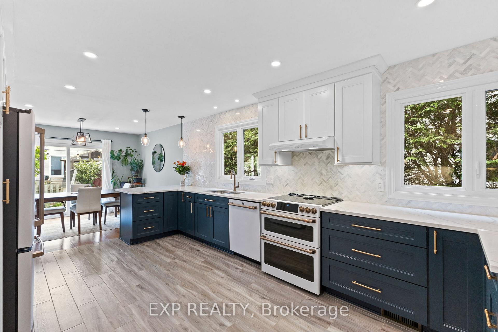 Photo 12 of 41 Bluegrass Drive, Ottawa, Kanata - Bridlewood — HOMEH
