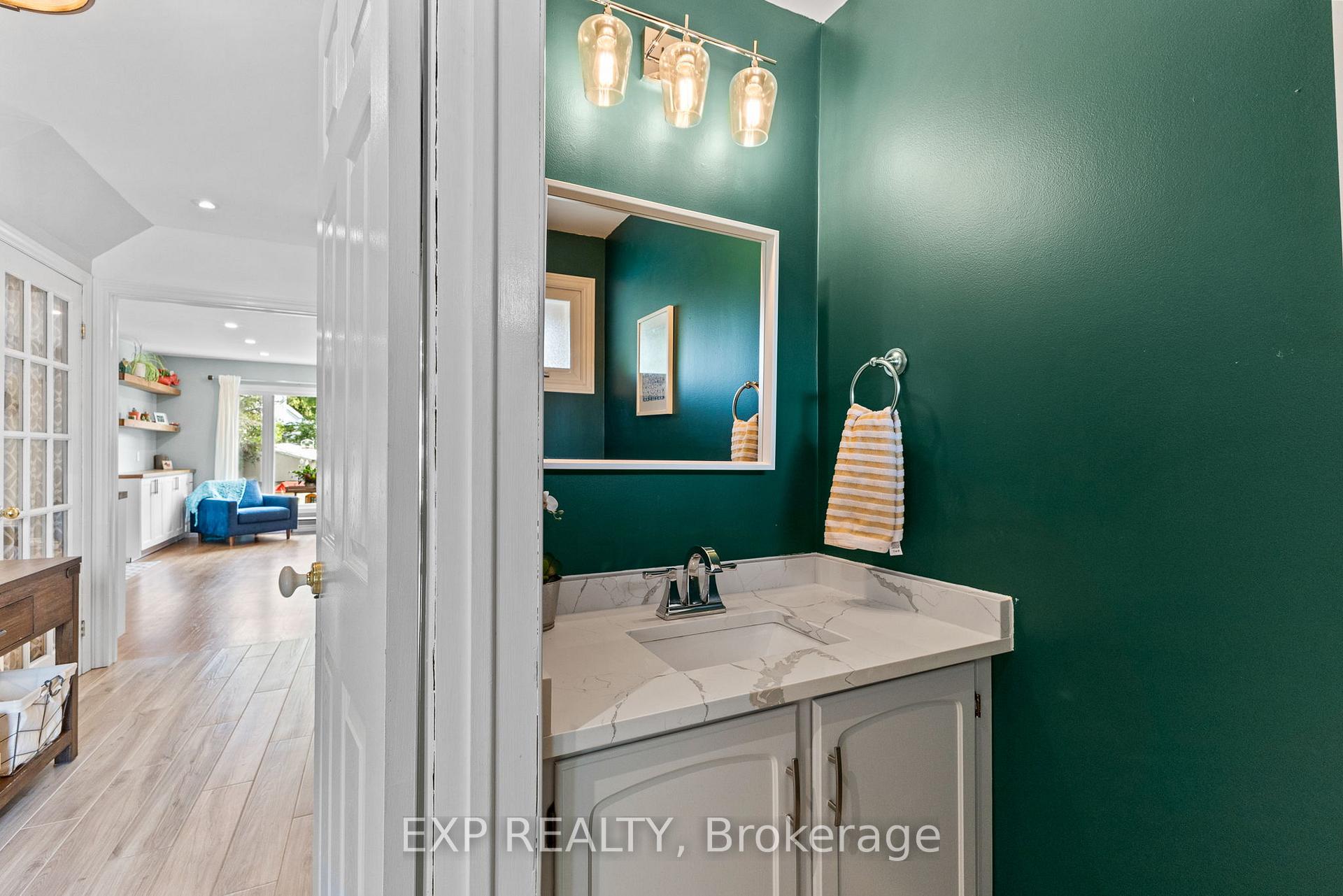 Photo 19 of 41 Bluegrass Drive, Ottawa, Kanata - Bridlewood — HOMEH