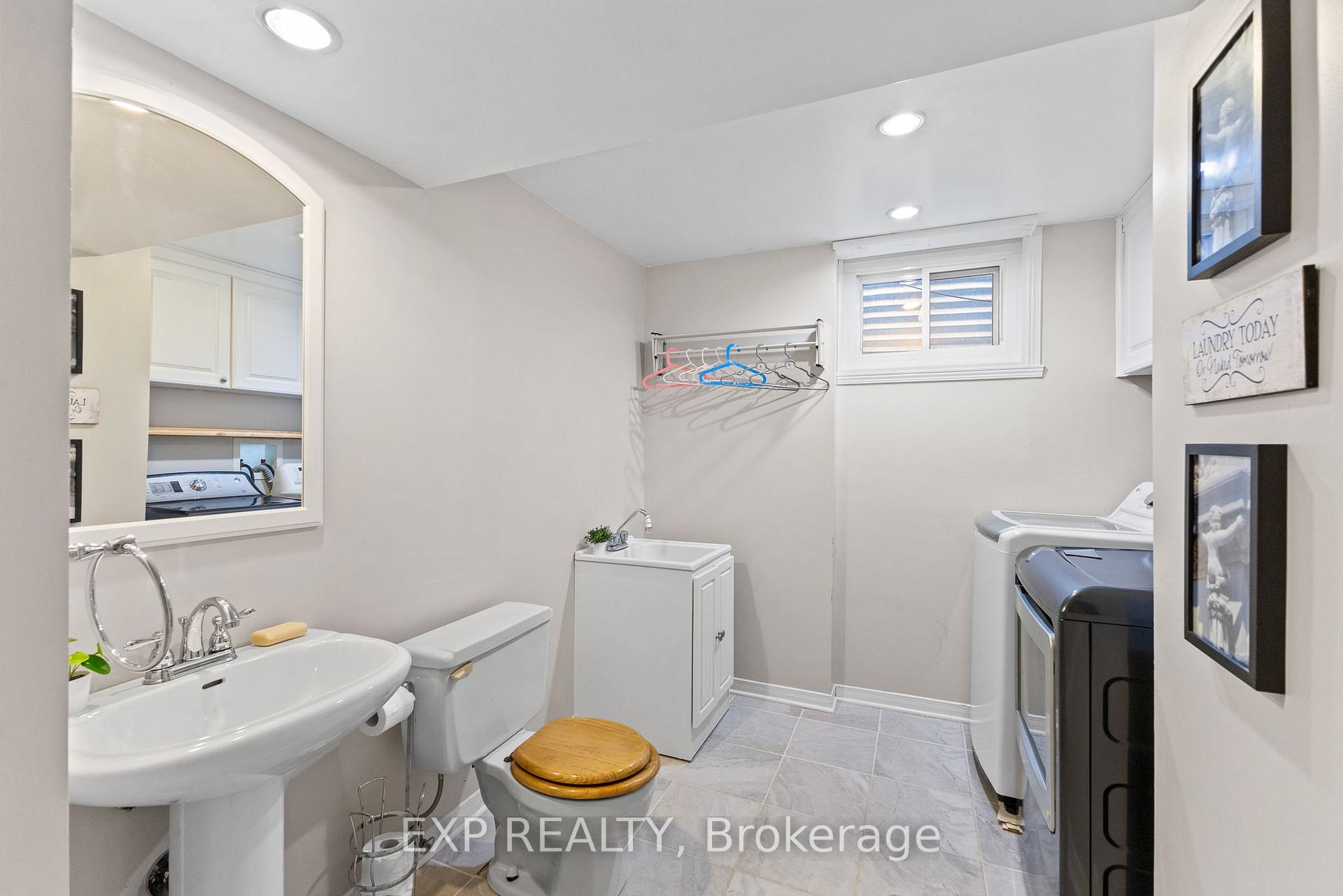 Photo 33 of 41 Bluegrass Drive, Ottawa, Kanata - Bridlewood — HOMEH