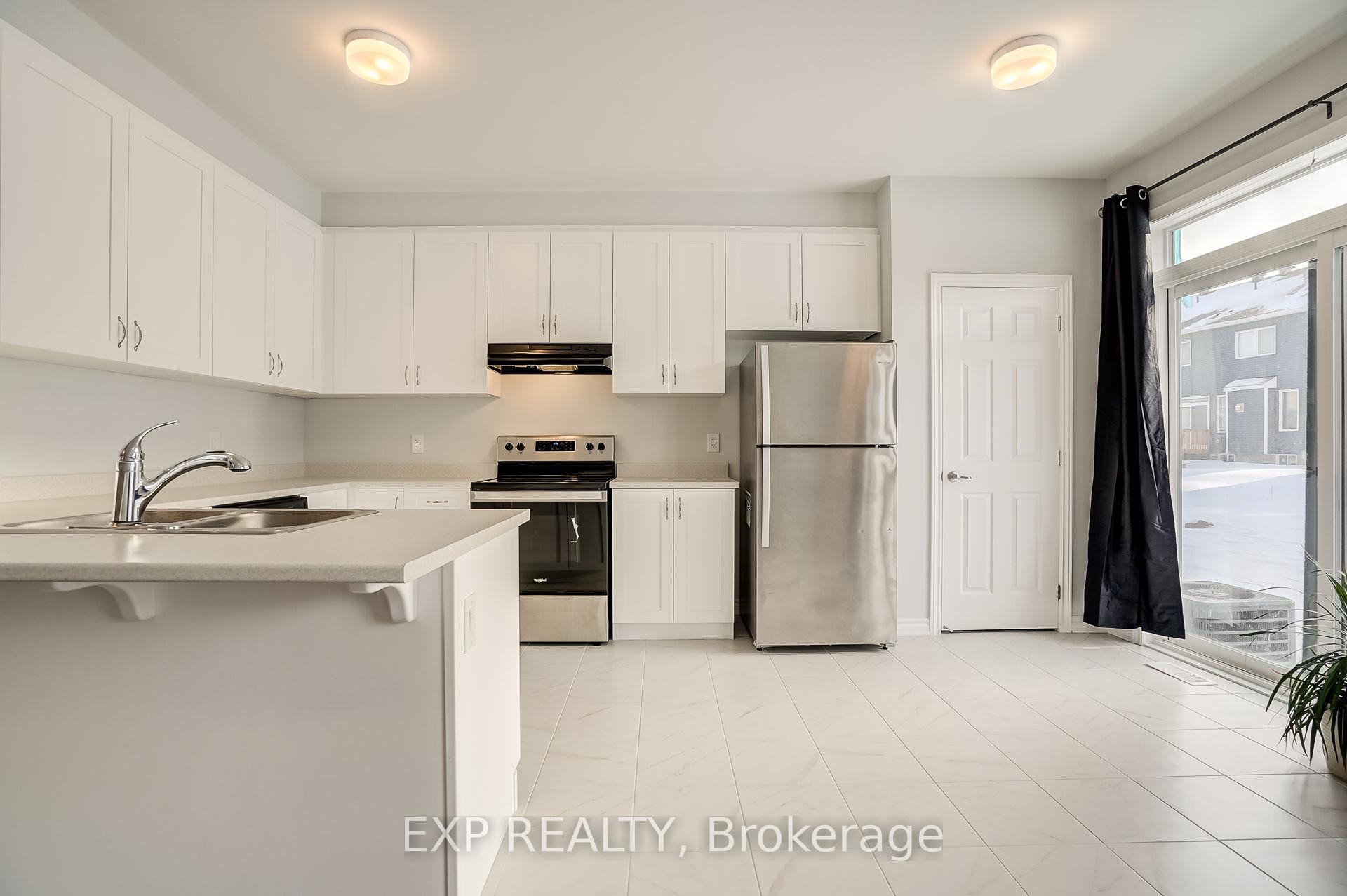 Photo 7 of 547 Arosa Way, Ottawa, Kanata - Emerald Meadows/Trailwest — HOMEH