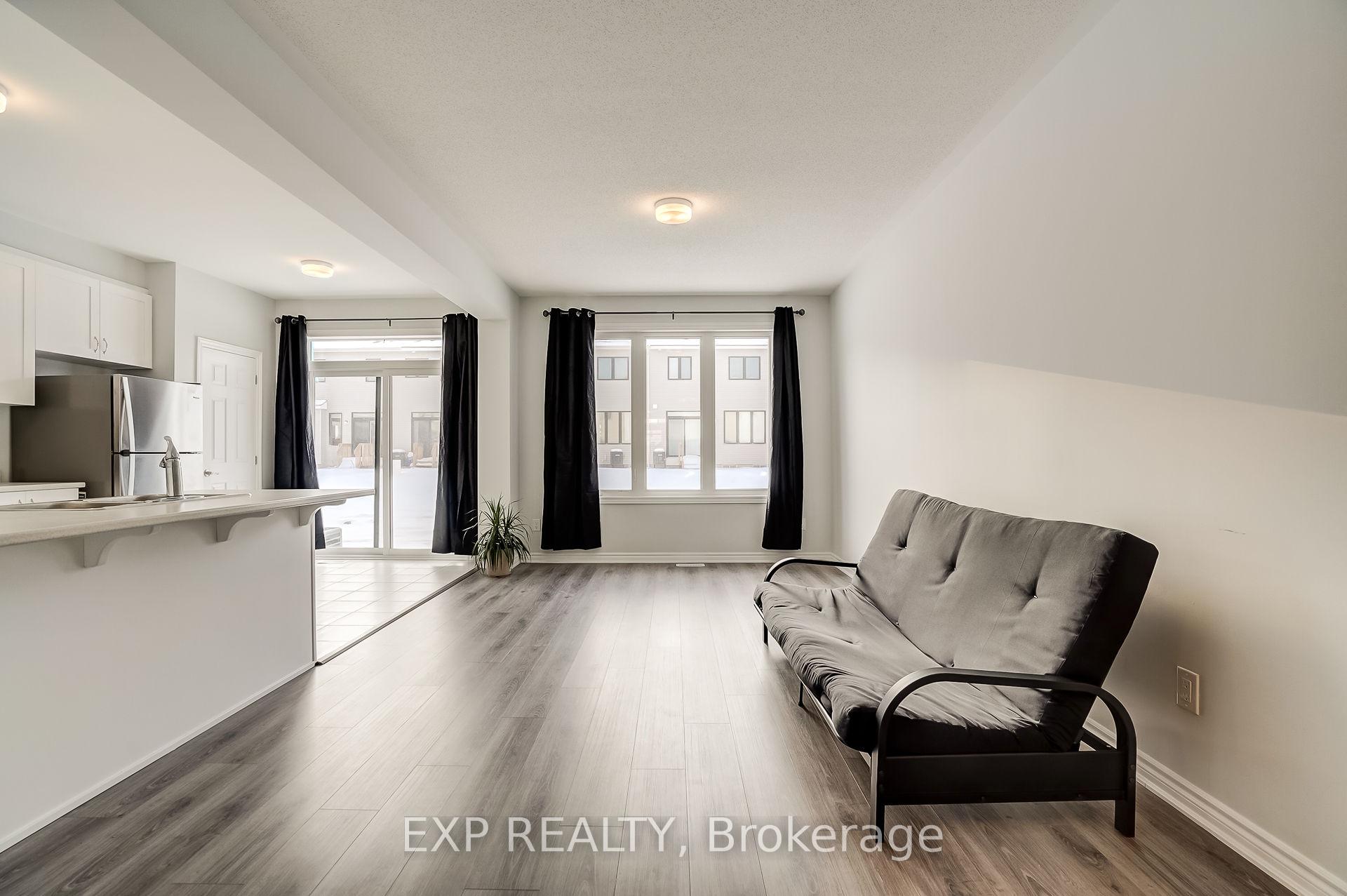 Photo 8 of 547 Arosa Way, Ottawa, Kanata - Emerald Meadows/Trailwest — HOMEH