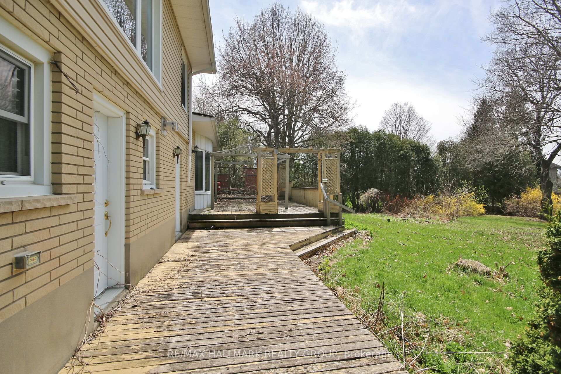 Photo 13 of 1236 River Road, Ottawa, Manotick East to Manotick Station — HOMEH