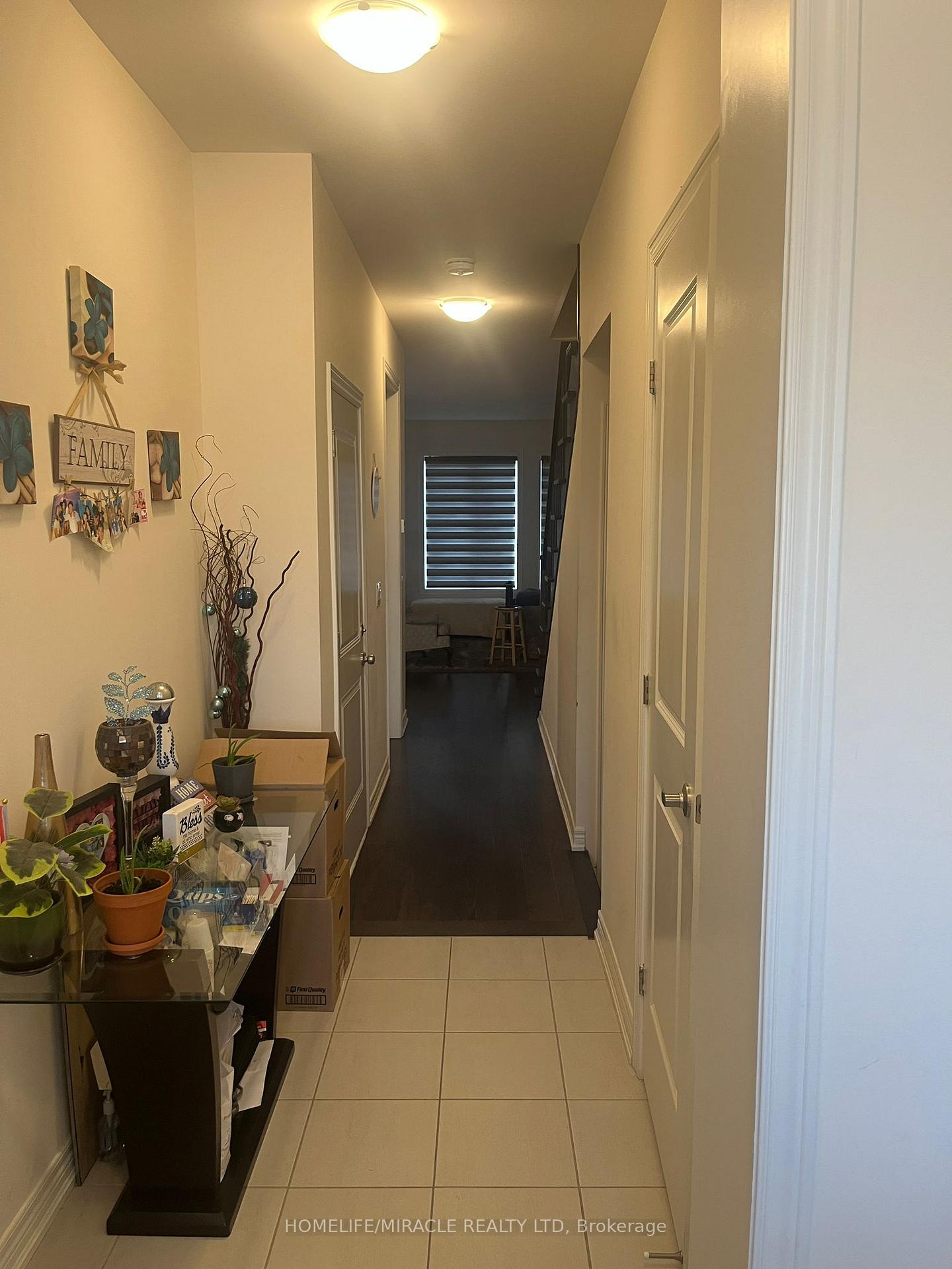 Photo 3 of 1083 Garner Road E, Hamilton, Ancaster — HOMEH