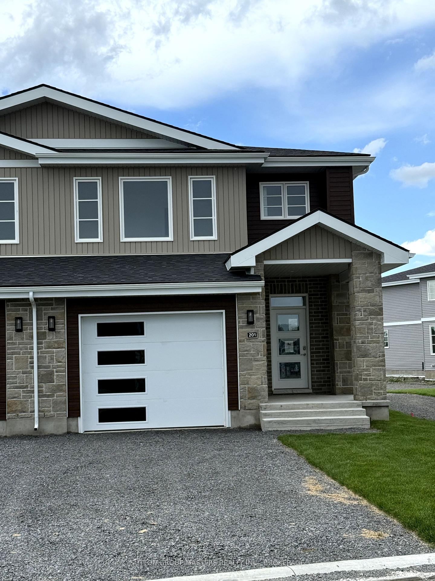 Photo 1 of 201 Superior Drive, Loyalist, Amherstview — HOMEH