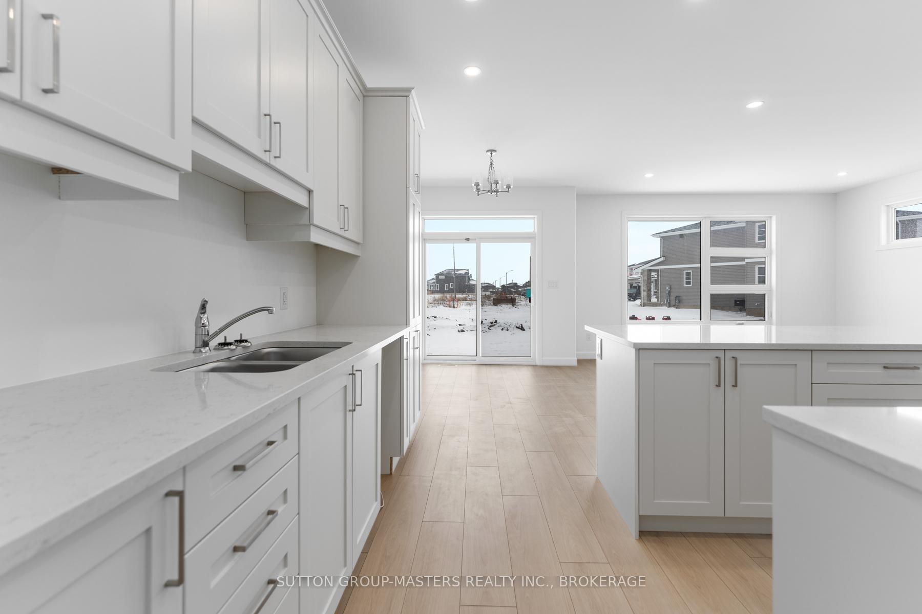 Photo 15 of 201 Superior Drive, Loyalist, Amherstview — HOMEH