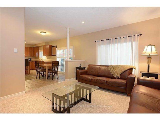 Photo 3 of 16 Cardiff Lane, Hamilton, Stoney Creek — HOMEH