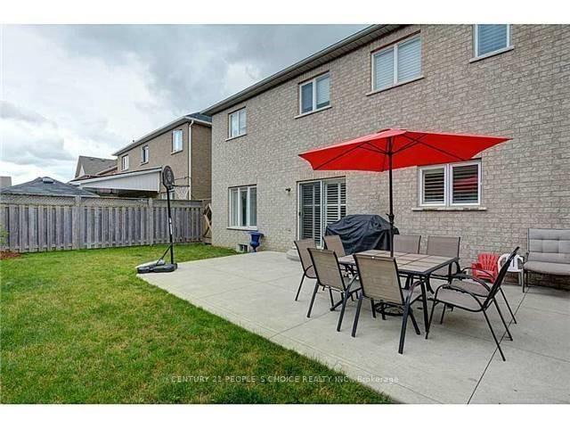 Photo 9 of 16 Cardiff Lane, Hamilton, Stoney Creek — HOMEH