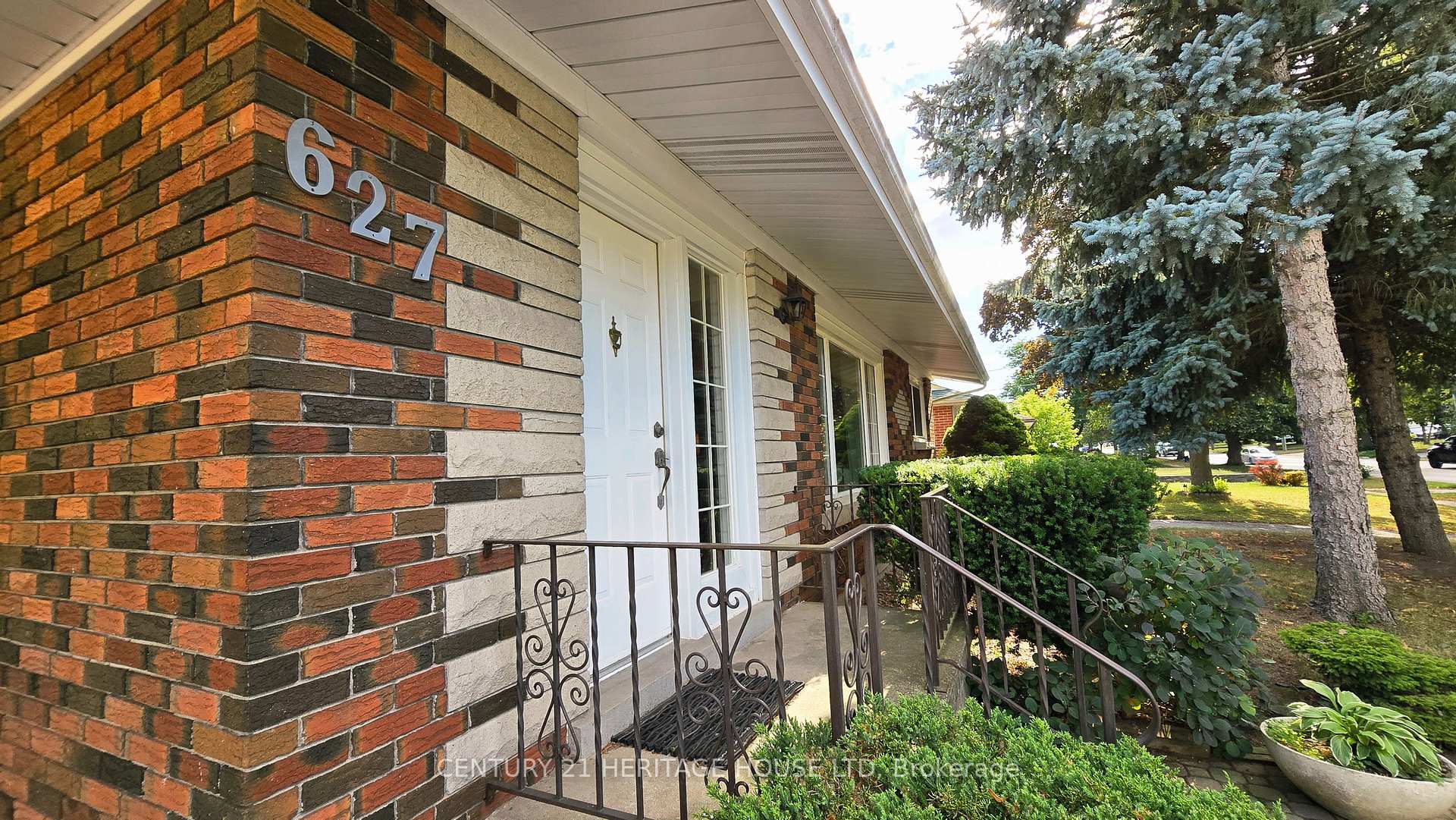 Photo 1 of 627 Krug Street, Kitchener — HOMEH