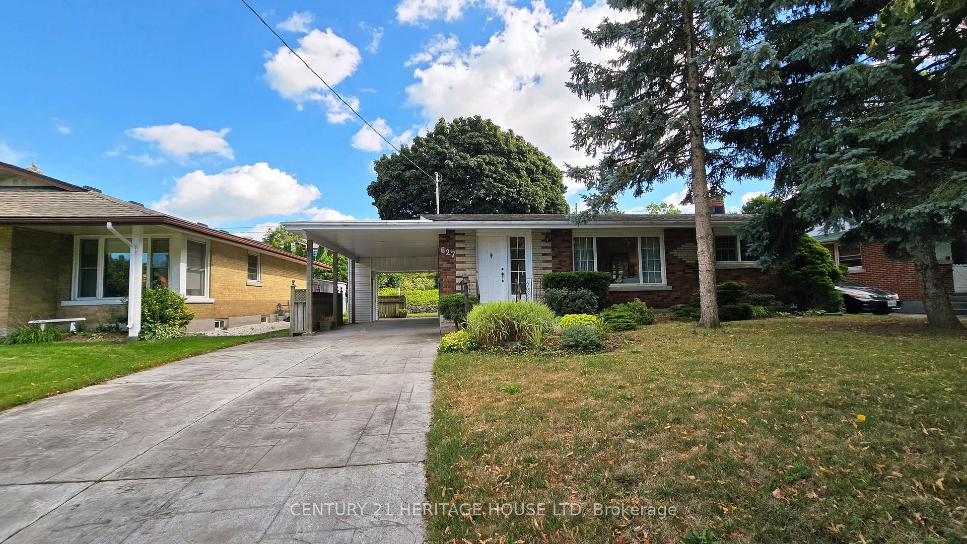 Photo 3 of 627 Krug Street, Kitchener — HOMEH