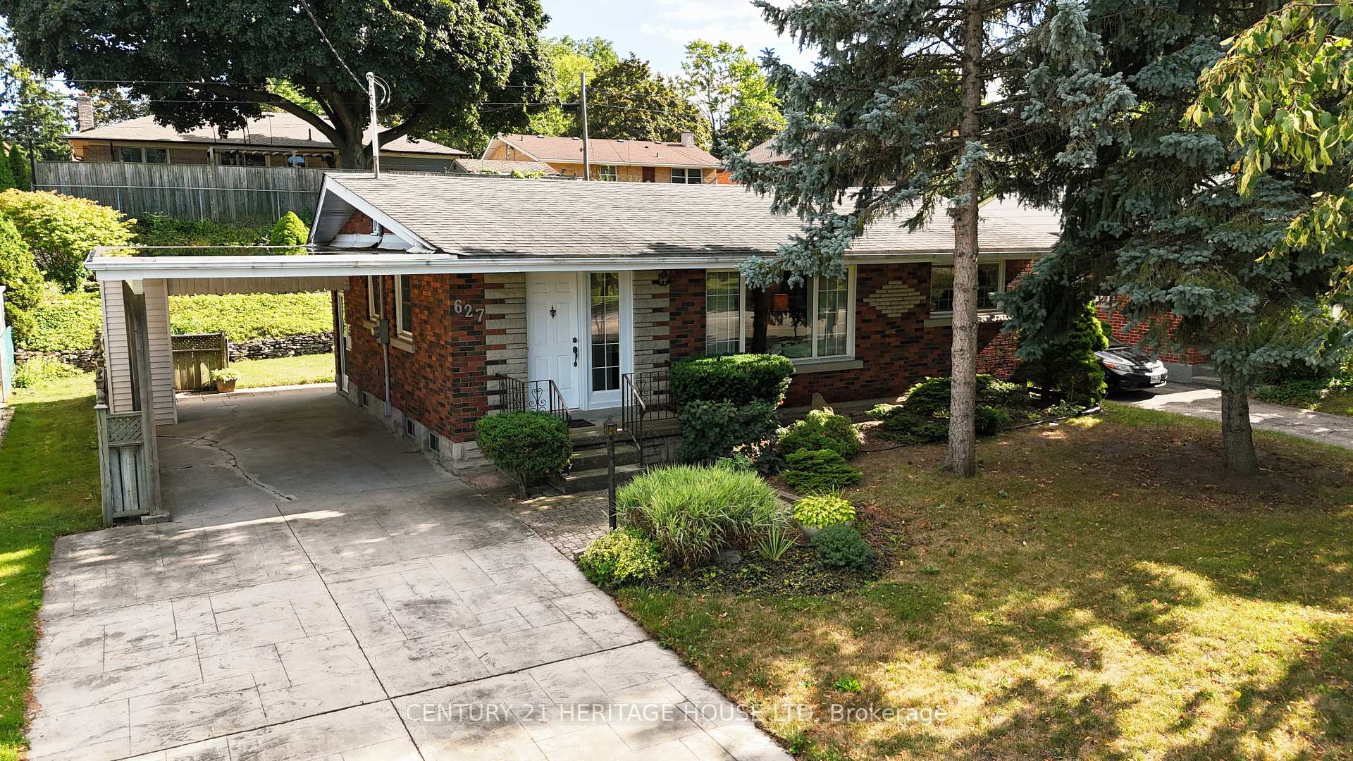 Photo 5 of 627 Krug Street, Kitchener — HOMEH