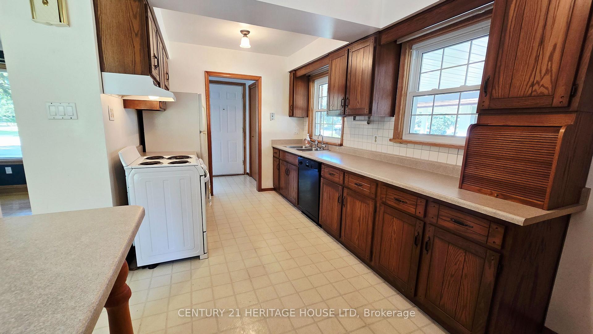 Photo 22 of 627 Krug Street, Kitchener — HOMEH