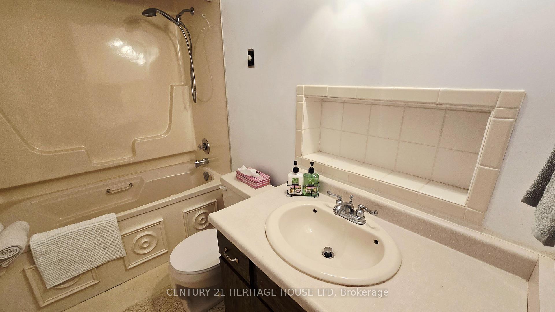 Photo 26 of 627 Krug Street, Kitchener — HOMEH