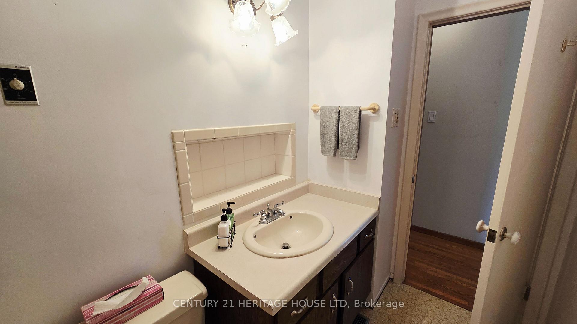 Photo 27 of 627 Krug Street, Kitchener — HOMEH