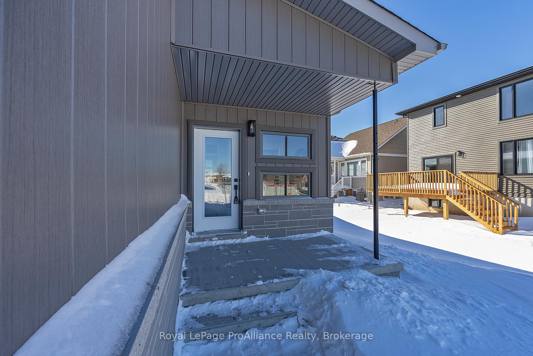 Photo 5 of 149 Mcdonough Crescent, Loyalist, Amherstview — HOMEH