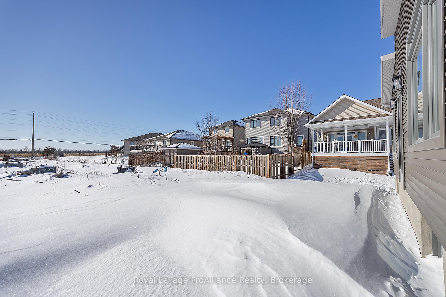 Photo 7 of 149 Mcdonough Crescent, Loyalist, Amherstview — HOMEH