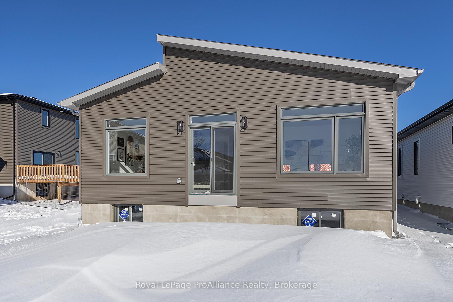 Photo 8 of 149 Mcdonough Crescent, Loyalist, Amherstview — HOMEH