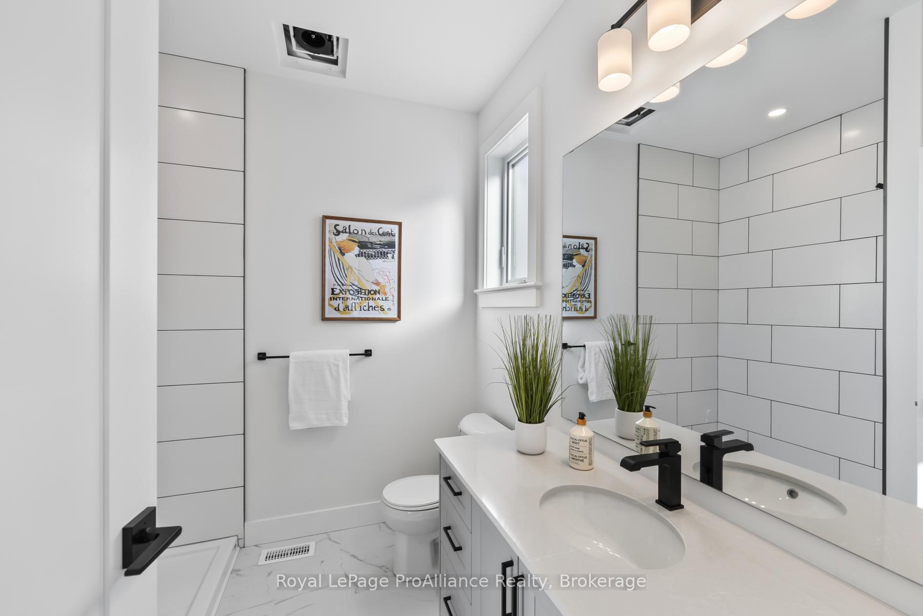 Photo 18 of 149 Mcdonough Crescent, Loyalist, Amherstview — HOMEH