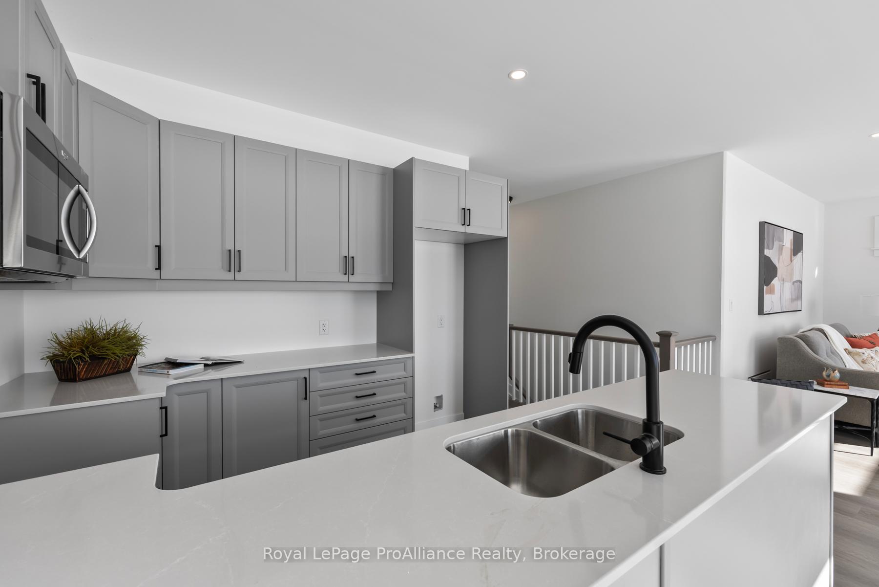 Photo 33 of 149 Mcdonough Crescent, Loyalist, Amherstview — HOMEH