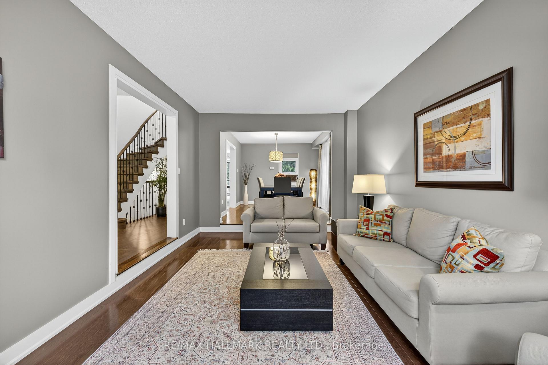 Photo 3 of 26 Stacey Crescent, Markham, Thornlea — HOMEH