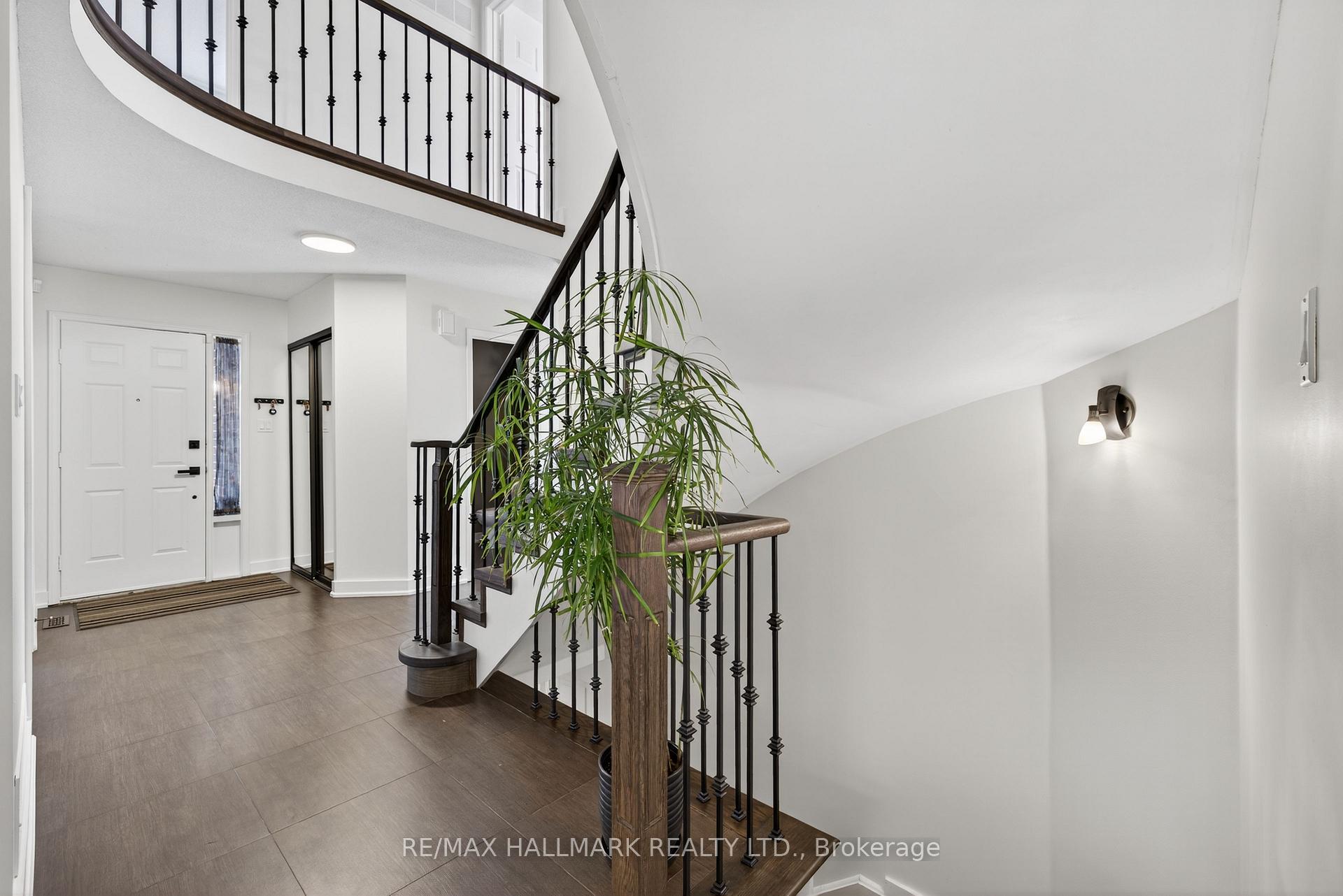 Photo 7 of 26 Stacey Crescent, Markham, Thornlea — HOMEH