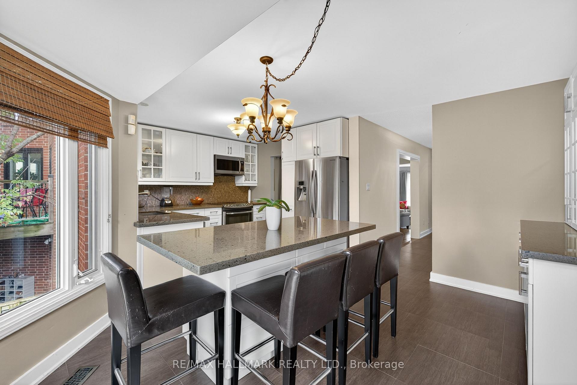 Photo 10 of 26 Stacey Crescent, Markham, Thornlea — HOMEH
