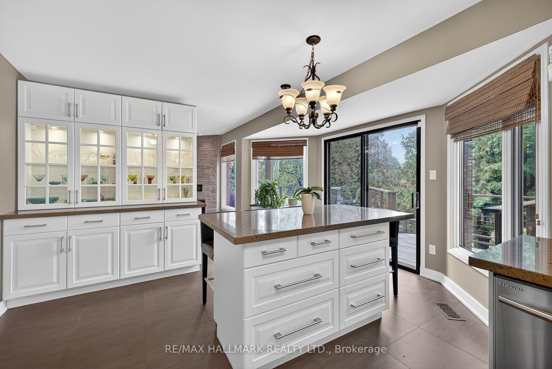 Photo 11 of 26 Stacey Crescent, Markham, Thornlea — HOMEH