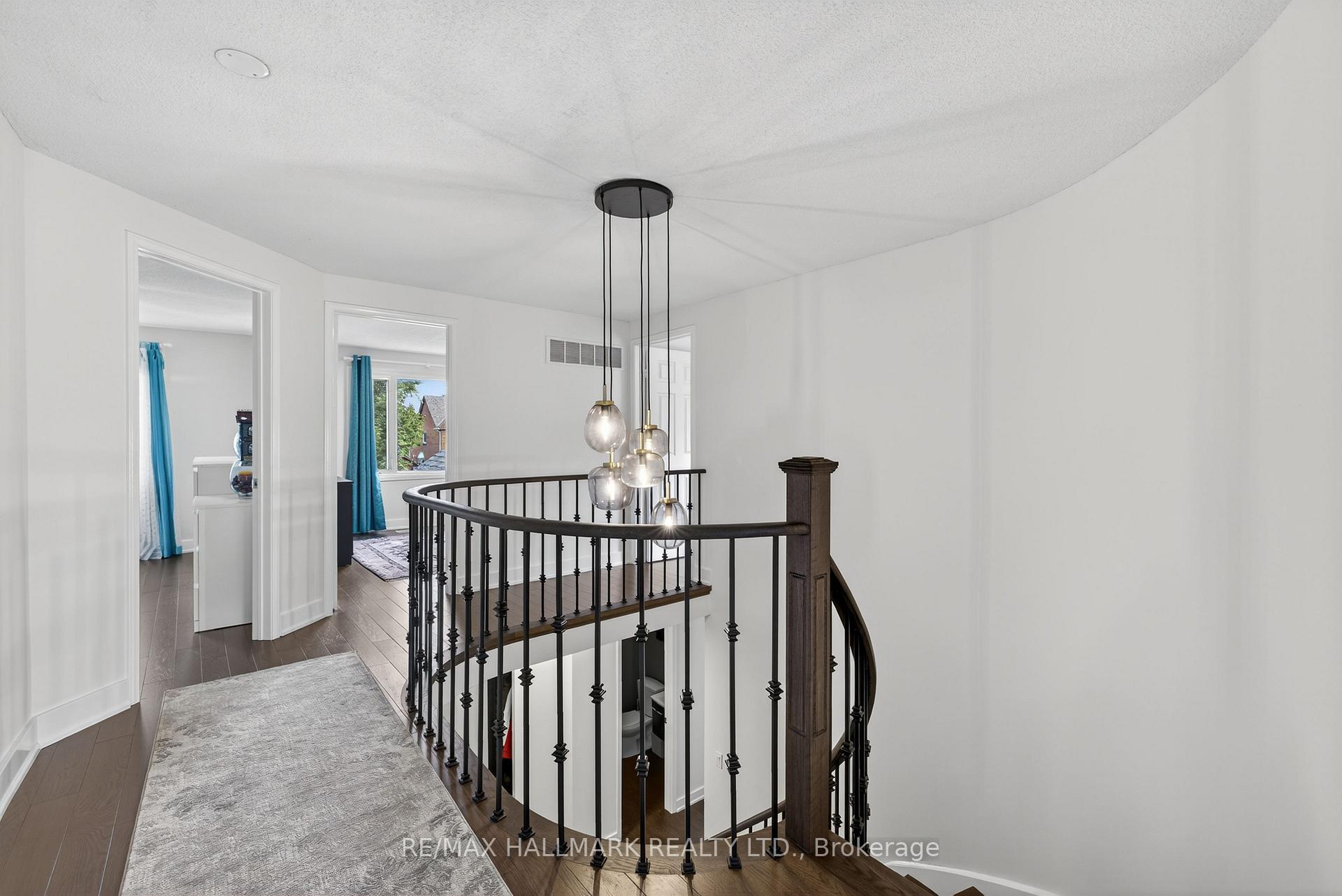 Photo 15 of 26 Stacey Crescent, Markham, Thornlea — HOMEH